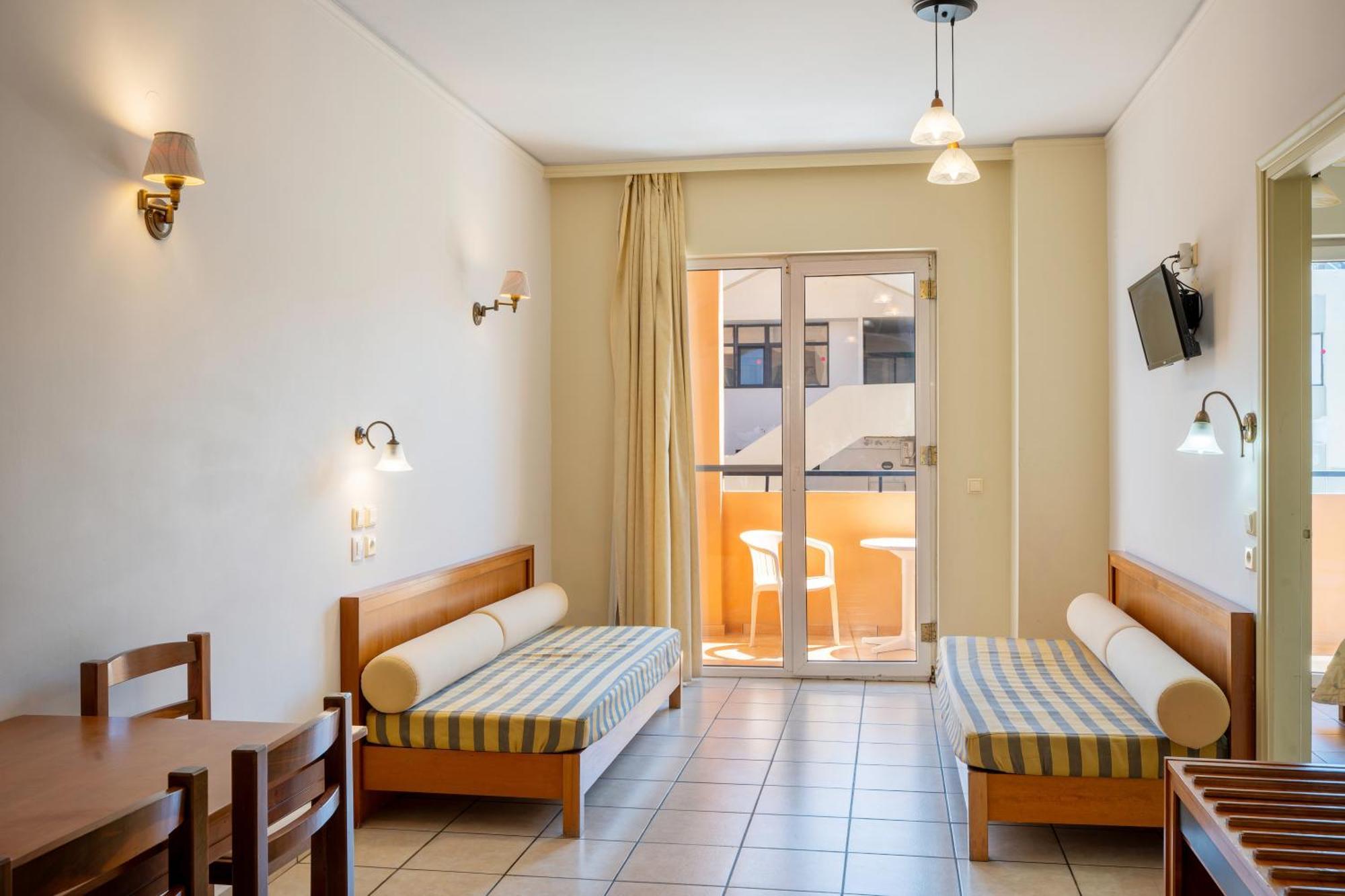 Lefkoniko Beach & Icarus Suite Apts Rethymno  Luaran gambar
