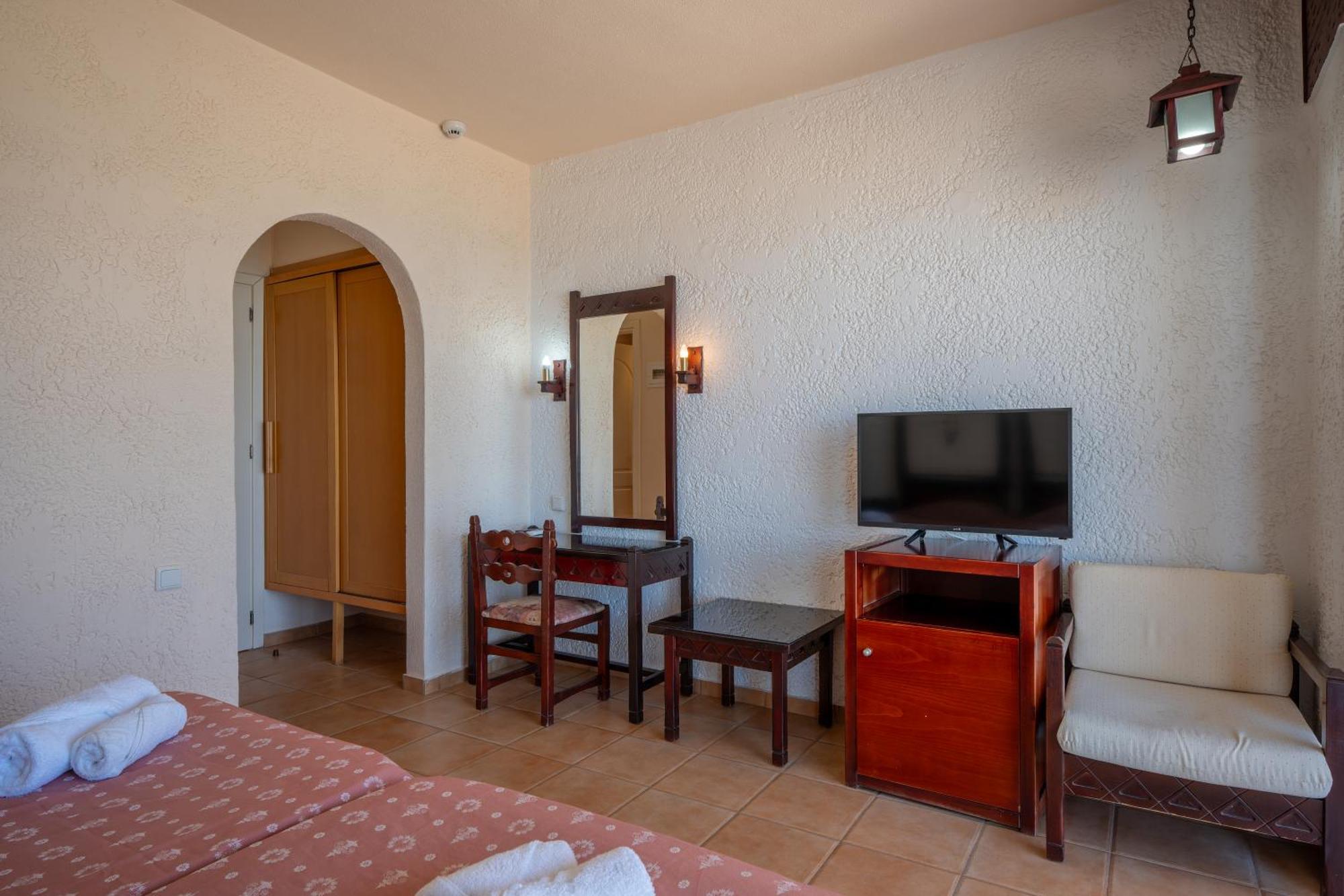 Lefkoniko Beach & Icarus Suite Apts Rethymno  Luaran gambar