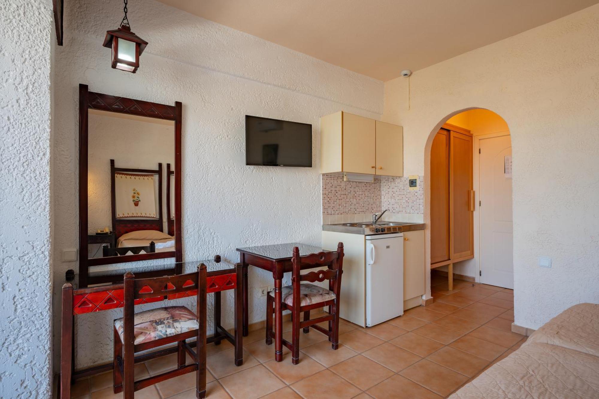 Lefkoniko Beach & Icarus Suite Apts Rethymno  Luaran gambar