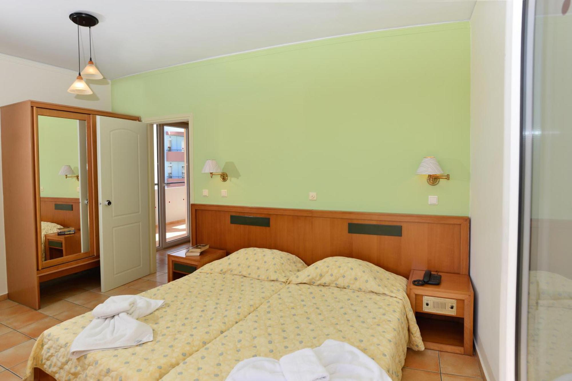Lefkoniko Beach & Icarus Suite Apts Rethymno  Luaran gambar
